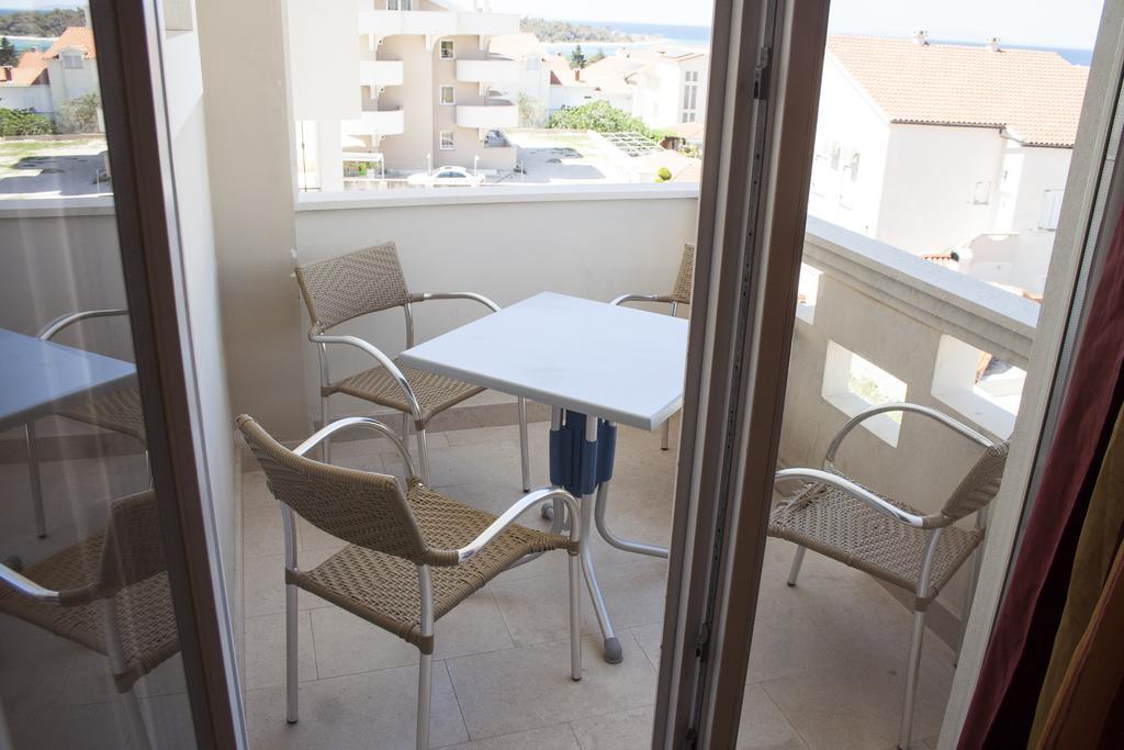 Apartments Mirage Novalja Extérieur photo